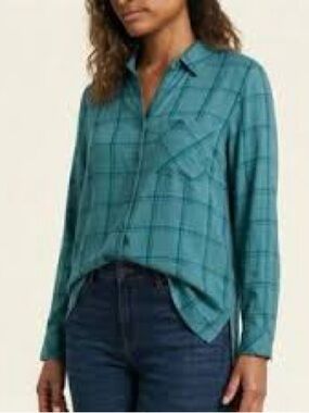 Chico's Teal Plaid Rayon Button-Up Shirt